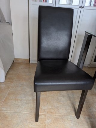 Mesa de cristal y 6 sillas comedor