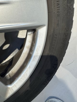 Llantas 17” VAG (4 unidades) con Neumáticos M+S