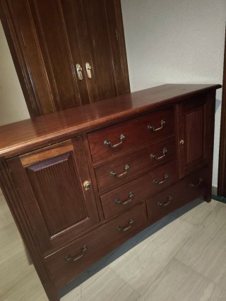 Aparador de madera maciza de pino