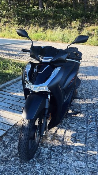 Honda SH 125cc Negra