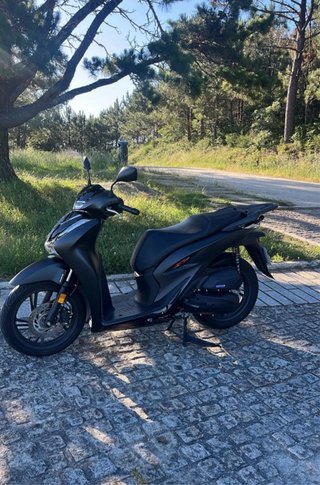 Honda SH 125cc Negra