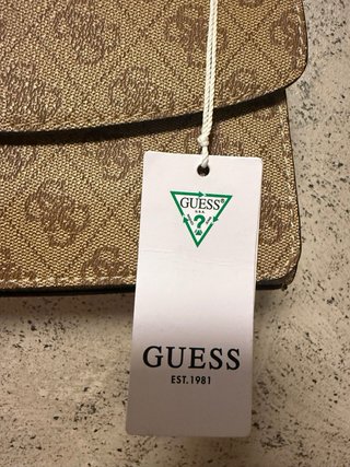 Bolso Guess Marrón y Dorado