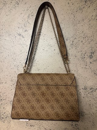 Bolso Guess Marrón y Dorado