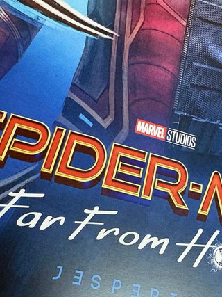 Póster Spiderman Far From Home 45 cm x 32 cm