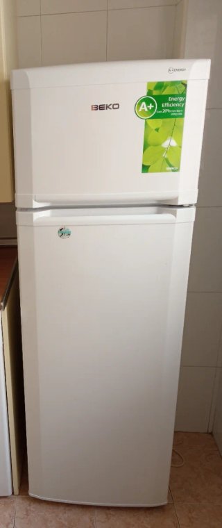 Lote Frigorífico Beko y Lavadora Svab