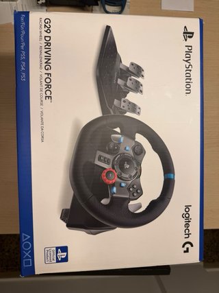 Volante Logitech PS4/PS5/PC + Pedales