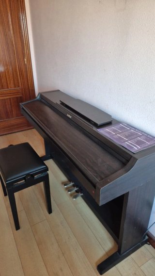 Piano Digital Kawai con Banqueta