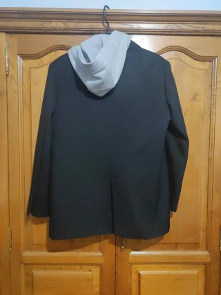 Blazer Zara con capucha Talla M