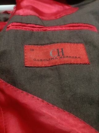 Americana Carolina Herrera Talla 48 Marrón