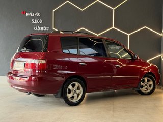 KIA Carens 2004