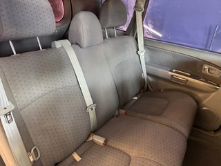 KIA Carens 2004