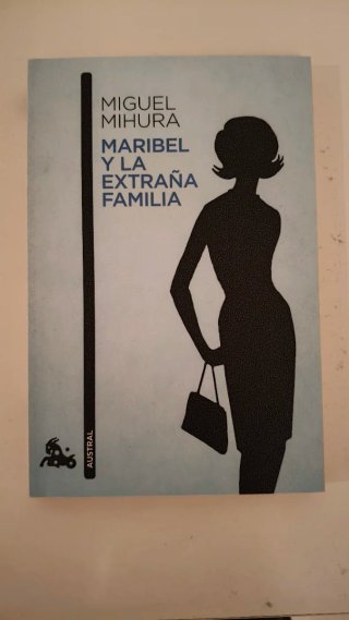 Libro Maribel y la extraña familia