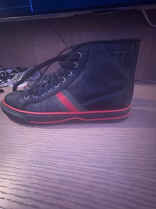 Zapatillas Gucci Negras y Rojas