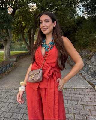 Conjunto chaleco y pantalón bombacho