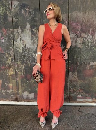 Conjunto chaleco y pantalón bombacho