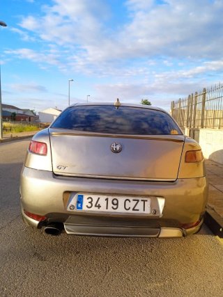 Alfa Romeo GT 2005