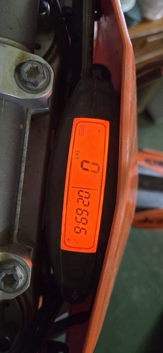 KTM Enduro Moto Naranja