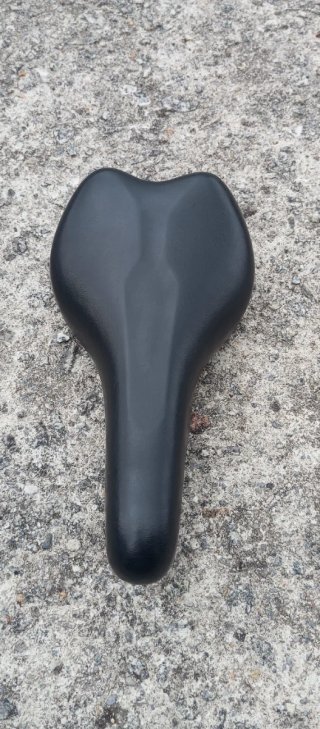 Sillín Btwin Negro