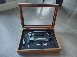 Set Accesorios Vino y Sacacorchos Madera