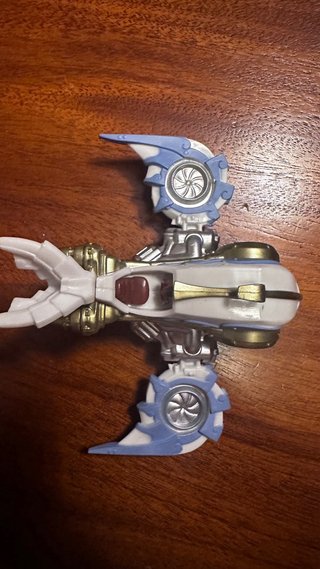 Vehículo Volador Blanco y Azul