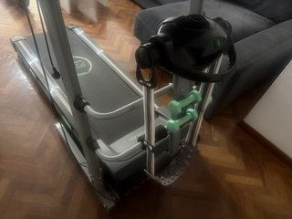 Cinta de correr con accesorios
