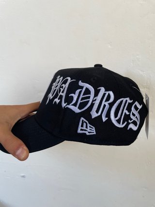 Gorra New Era SD Negra y Blanca
