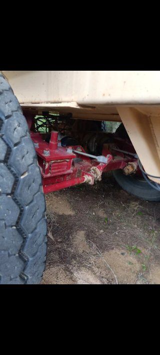 Tractor John Deere 7700 con cuba Gili
