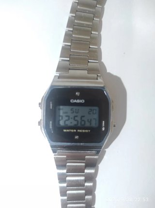 Reloj Casio Digital Plata y Negro