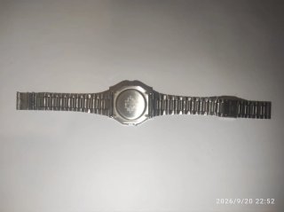 Reloj Casio Digital Plata y Negro