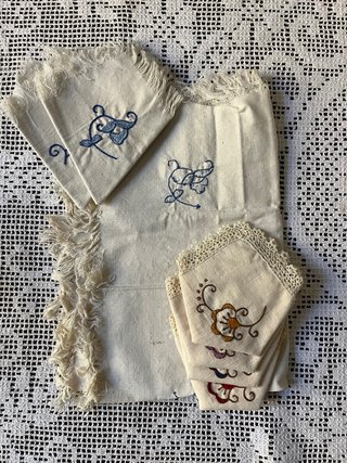 Pañuelos bordados a mano