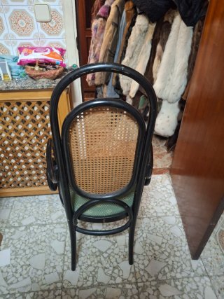 Silla Thonet madera y rejilla