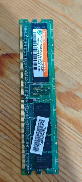 10  módulos de Memoria RAM DDR2: 2GB - 1GB - 512MB