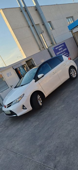 Toyota Auris 2013