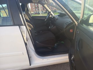 Citroen Grand C4 Picasso 2012