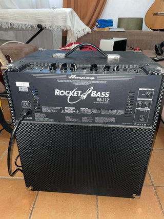 Ampeg Amplificador Bajo Eléctrico