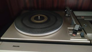 Tocadiscos Philips 970 con Radio y Cassette