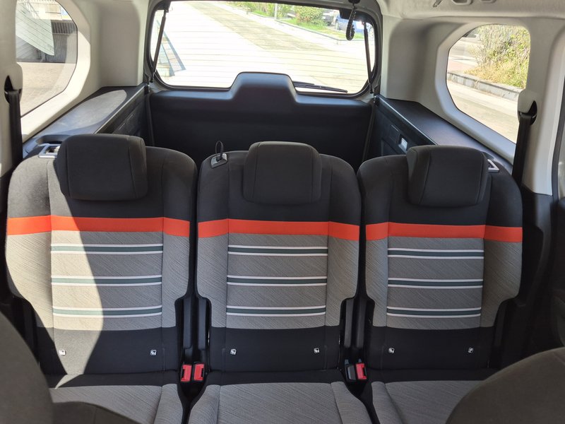 Citroën Berlingo 2019, foto 19