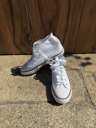 Zapatos de caña alta blancos