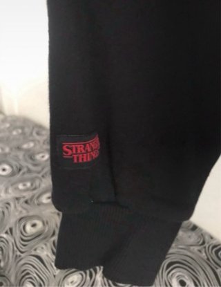 Sudadera Stranger Things Negra