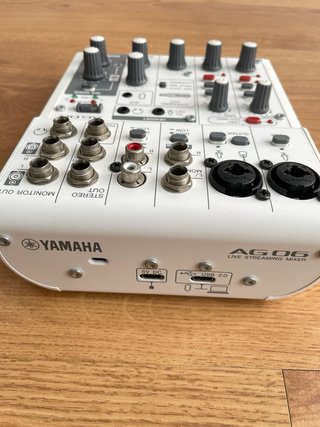 Yamaha AG06 MK2 Interfaz Audio/Mezcladora