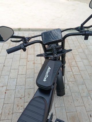 Bicicleta Eléctrica Negra Fat Bike