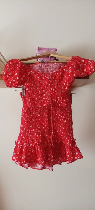 Conjunto Bershka Top y Falda Estampado Floral