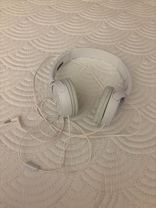Cascos Sony Blancos con Micrófono