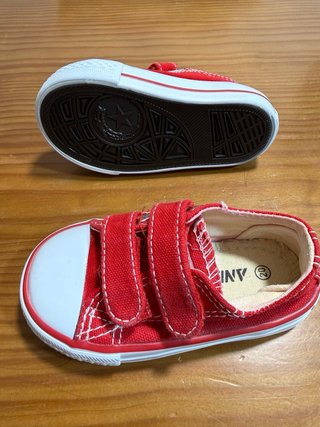 Zapatillas rojas para niñ@ con velcro