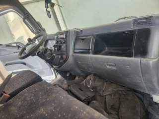 Mitsubishi Canter 2010