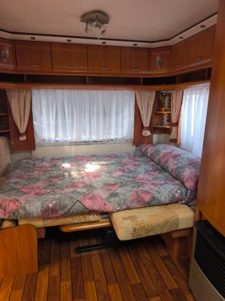 Caravana Hobby Cama Isla