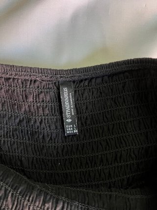 Caja de 10 prendas de ropa variada, varios estilos
