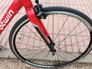 Bicicleta de paseo Btwin Roja