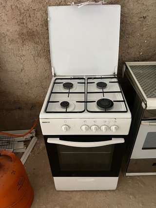 Cocina de gas Beko 4 fuegos