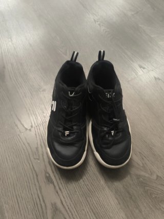 Zapatillas Fila niño/a negras y blancas TALLA 34